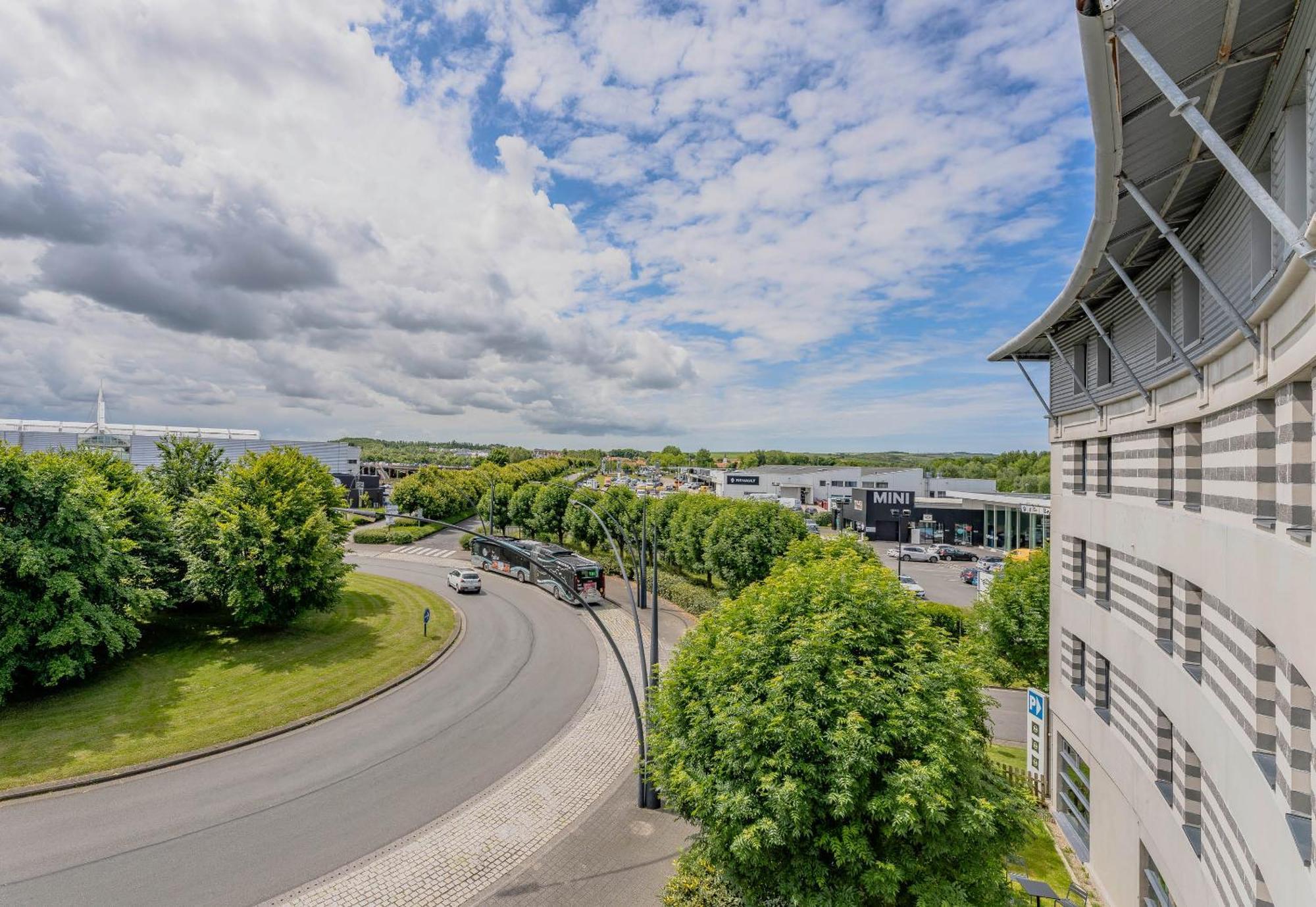 Hotel Calais Terminal Cite Europe 4 Etoiles