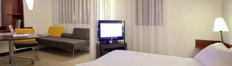 Hotel Calais Terminal Cite Europe 4 Etoiles