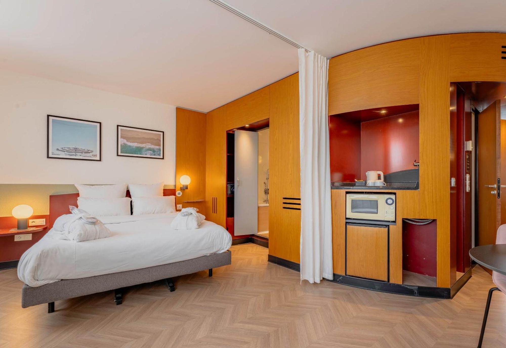 Calais Terminal Cite Europe 4 Etoiles Hotel 4*